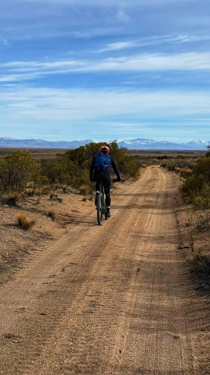 Bici en los caminos de la estancia