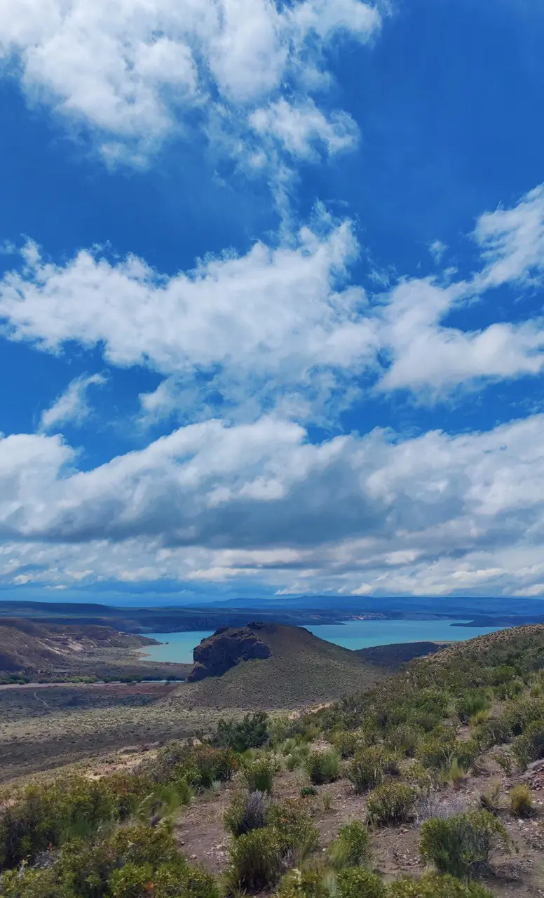 Vista panorámica del lago