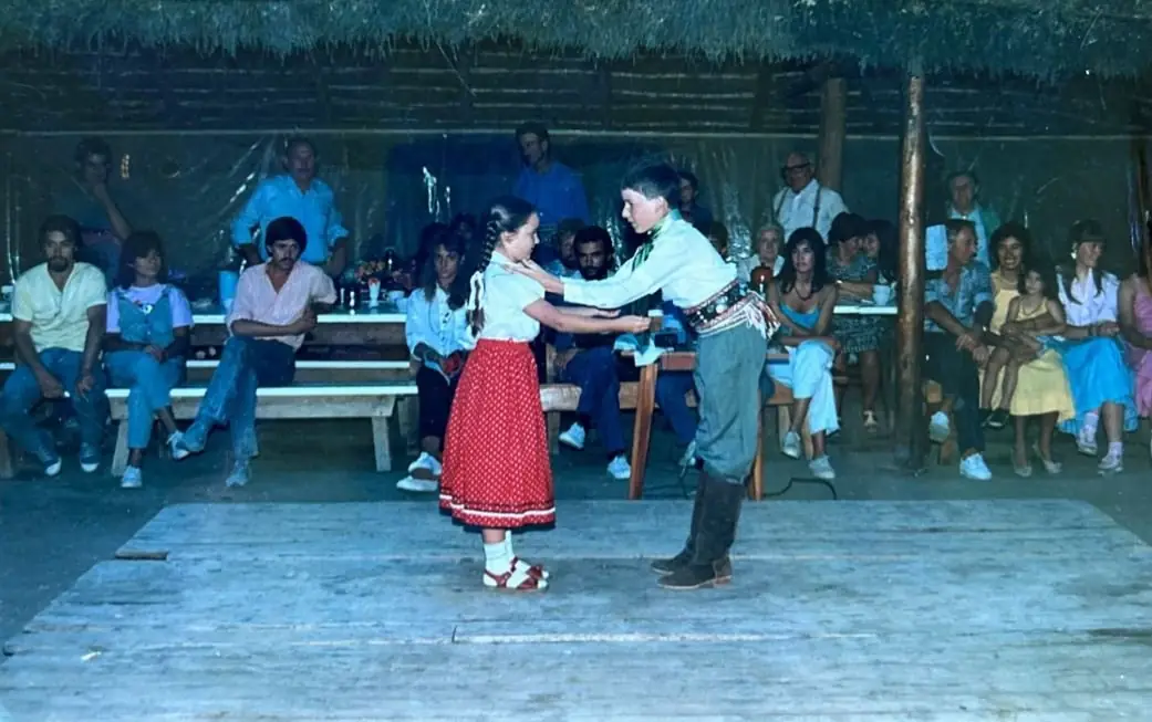 Fiesta en Paso Flores