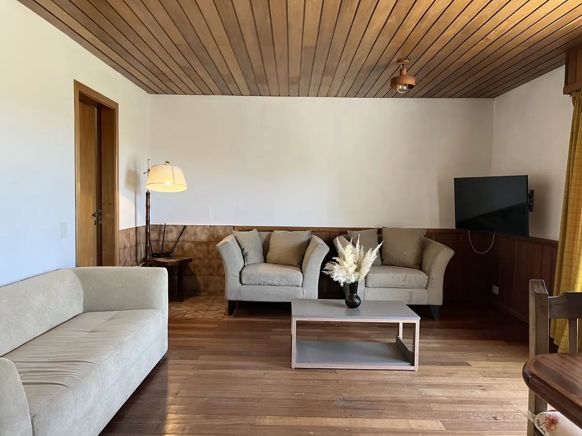 Living caba&ntilde;a con TV